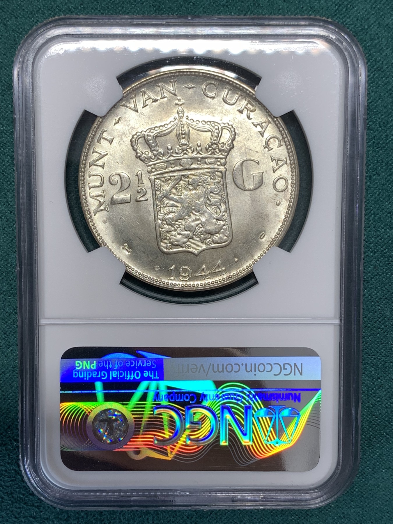 《竞宝斋》第186场-周日，周一 2场 (全场包邮) NGC MS63 荷属库拉索 1944年 威廉明娜 2.5G 大银币 分数不错了