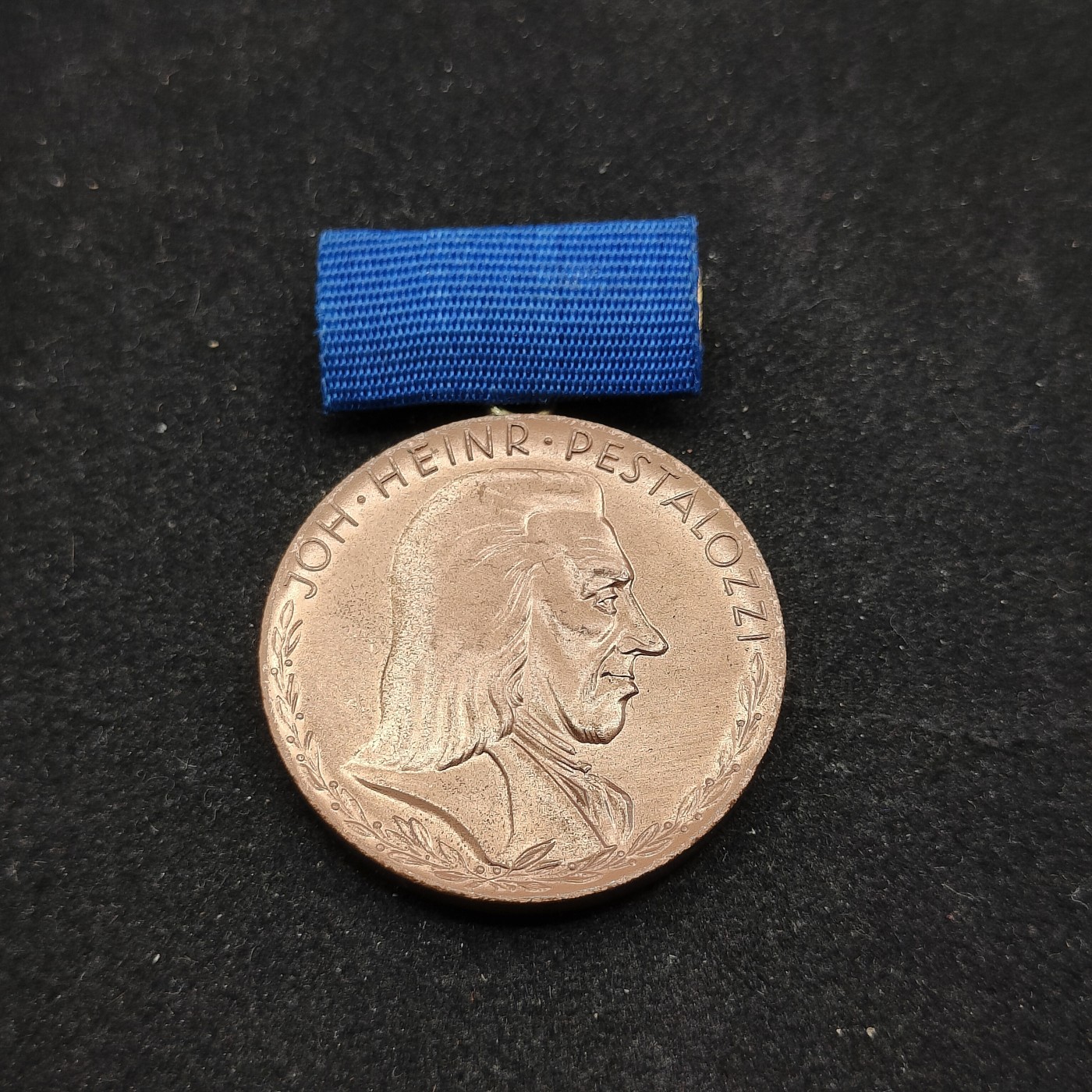 全场0元起拍 第79期 咸鱼国勋章拍卖专场 8月6日（周日）下午6：00开始 东德裴斯洛泰齐忠诚服务奖章