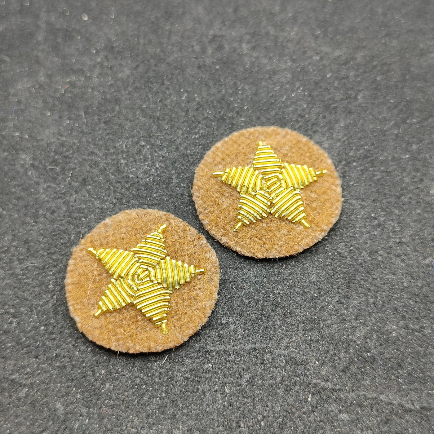 全场0元起拍 第79期 咸鱼国勋章拍卖专场 8月6日（周日）下午6：00开始 日本陆军三式将校用常服刺绣袖章复制品一对