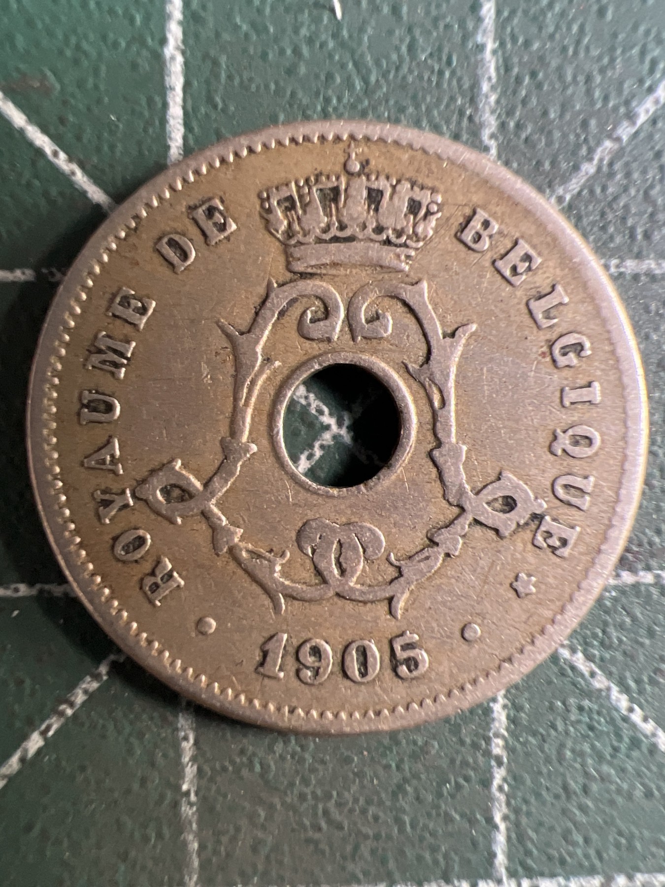 泡泡堂第371期  硬币专场 （无押金，捡漏，全场20包邮，偏远地区除外，接收代拍业务） 比利时5分中孔异形币