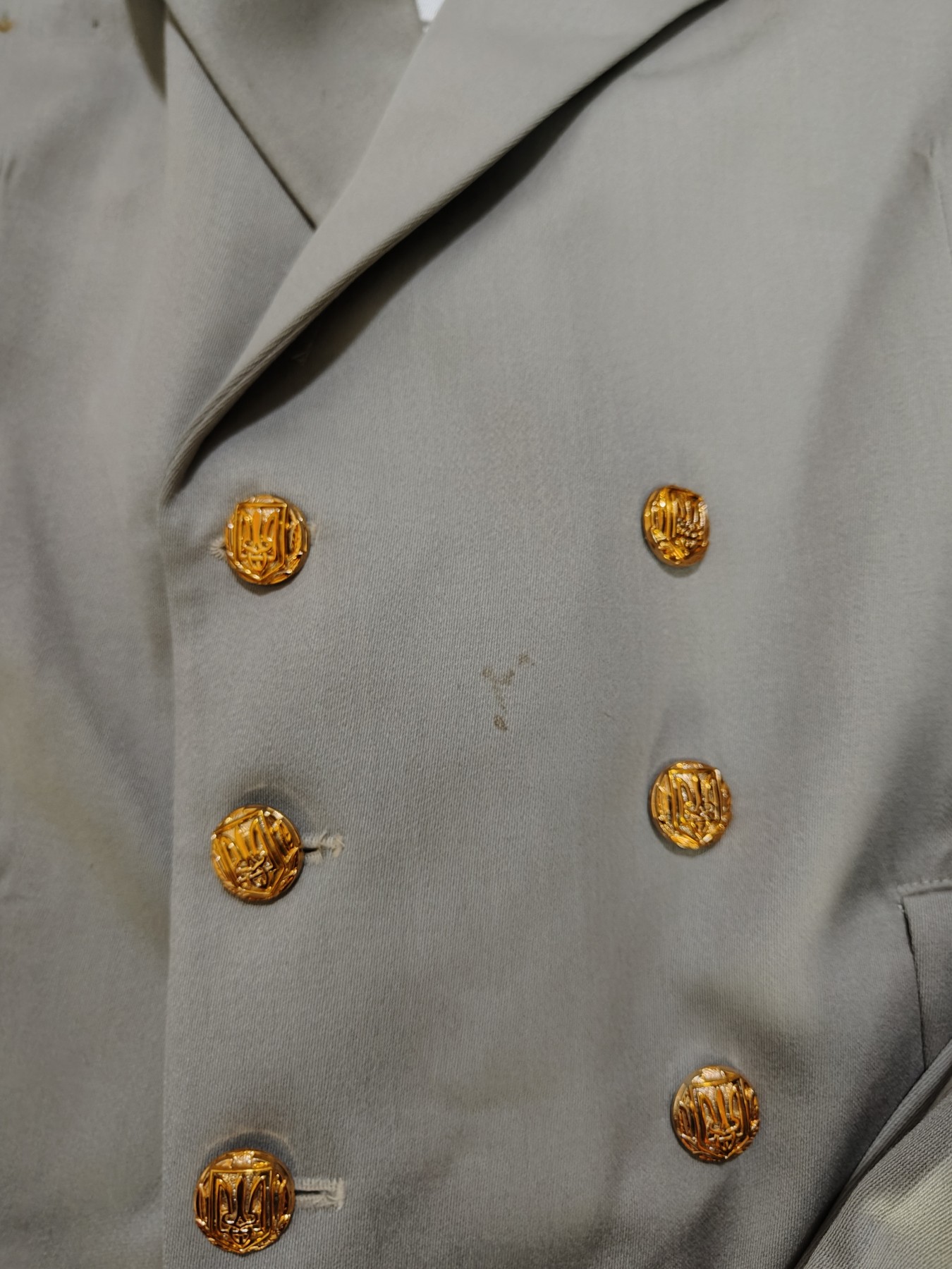 全场0元起拍 第79期 咸鱼国勋章拍卖专场 8月6日（周日）下午6：00开始 	乌克兰94条例灰色将官出行礼服一套 胸围130肩宽55 衣长89 袖长68 腰围110 裤长115