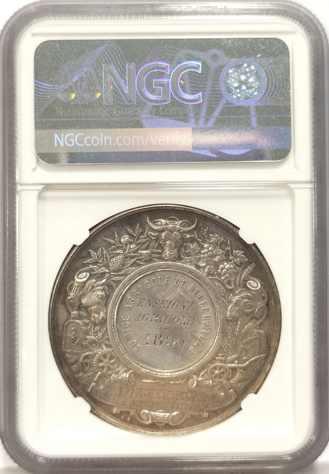 博洋堂世界钱币拍卖第037期（全场包邮） NGC UNC 法国1890年农业奖大银章，这枚银章设计的非常大气，正面为谷物女神，背部为牛头等农业题材。超级厚重，ngc加厚盒