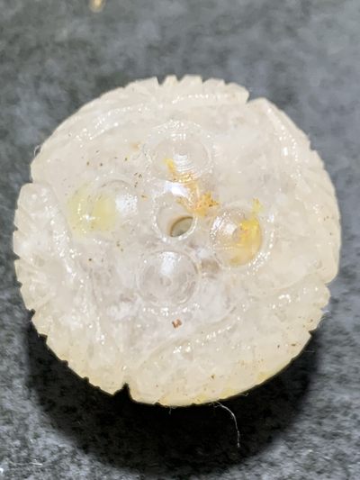 精美满冰飘亚光朱砂点战国红玛瑙手工雕刻莲花珠一个 - 精美满冰飘亚光朱砂点战国红玛瑙手工雕刻莲花珠一个