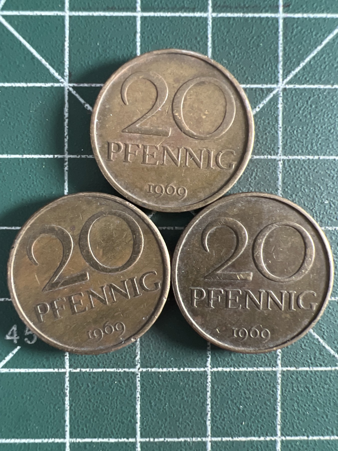 泡泡堂第371期  硬币专场 （无押金，捡漏，全场20包邮，偏远地区除外，接收代拍业务） 东德20芬尼三枚