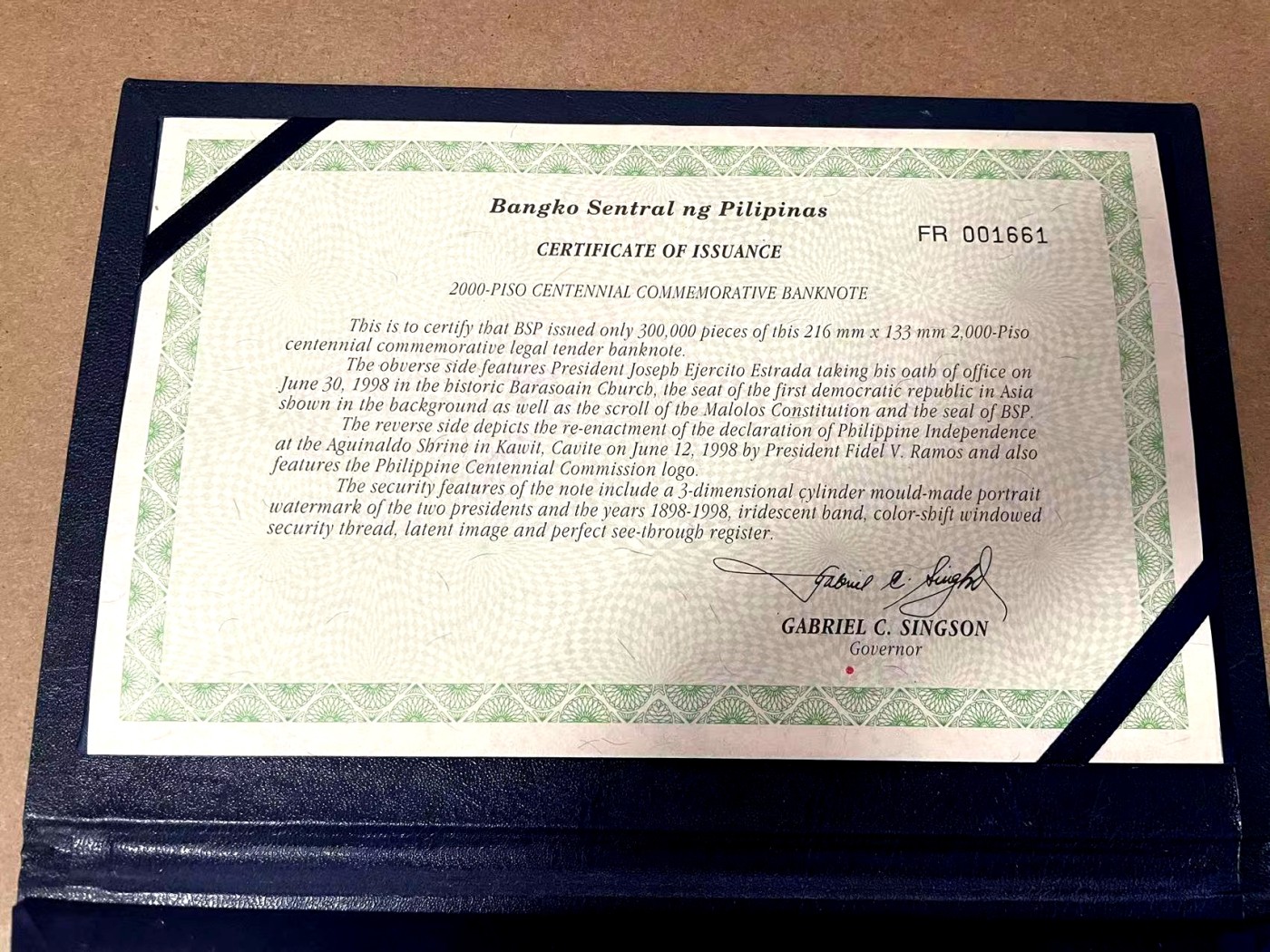 【Blue Auction】✨世界纸币精拍第354期——布克哈特【精】 【原装带册 001661倒置号 超大票幅】菲律宾 1998年2000比索 纪念钞 全新UNC 精美