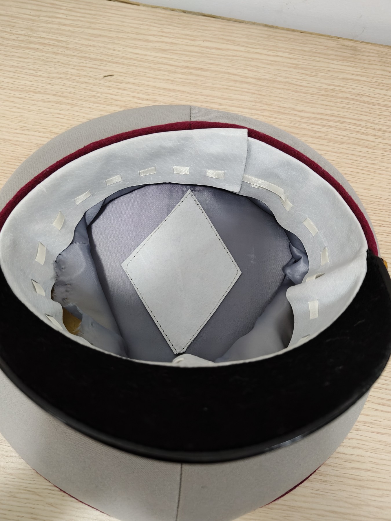 全场0元起拍 第79期 咸鱼国勋章拍卖专场 8月6日（周日）下午6：00开始 乌克兰95条例 将官灰色出行礼服大檐帽 57cm