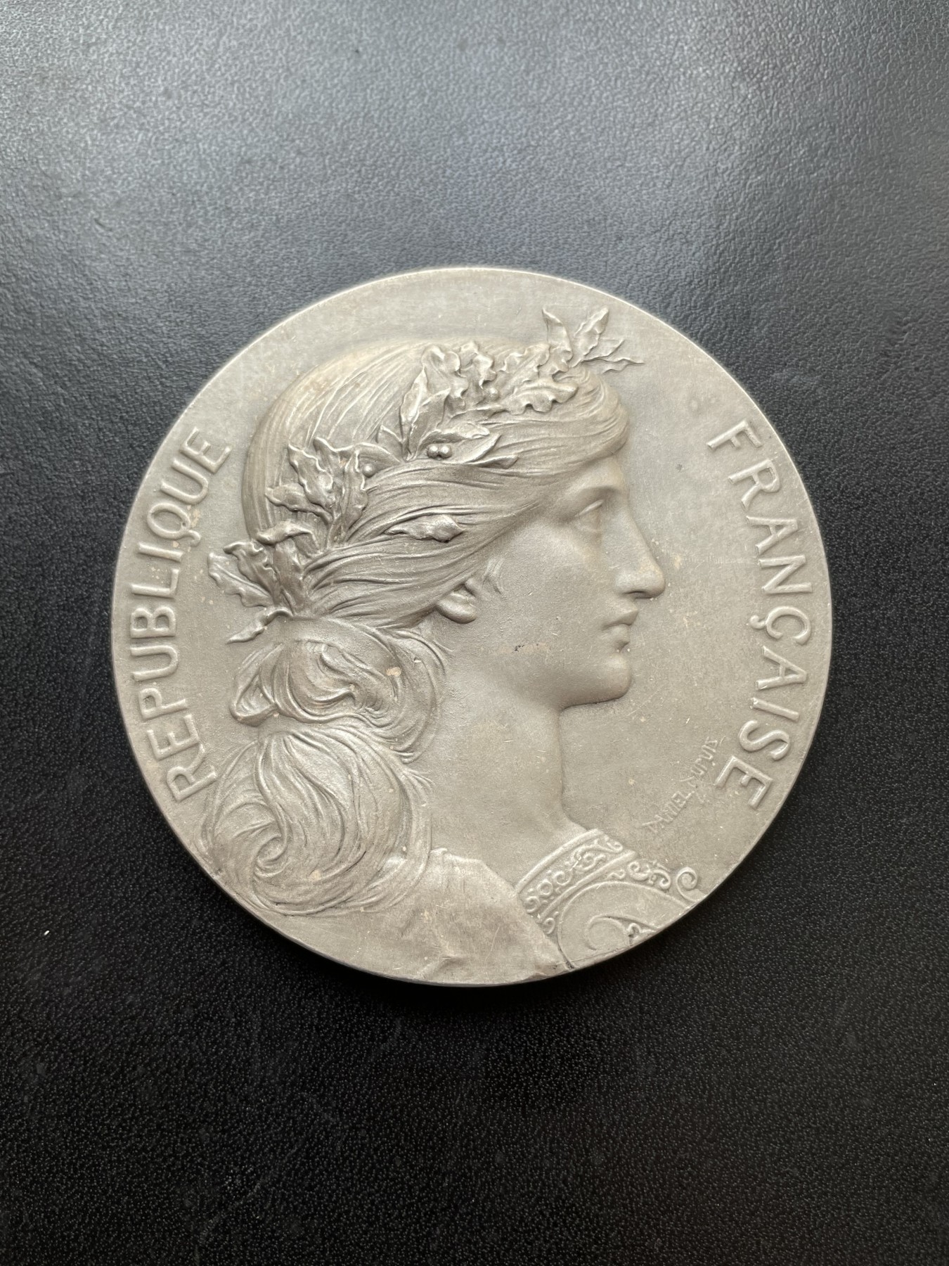 「木头集藏」章牌专场-第28期 D.Dupuis～1919年法国一战战争纪念镀银大铜章 直径：69mm