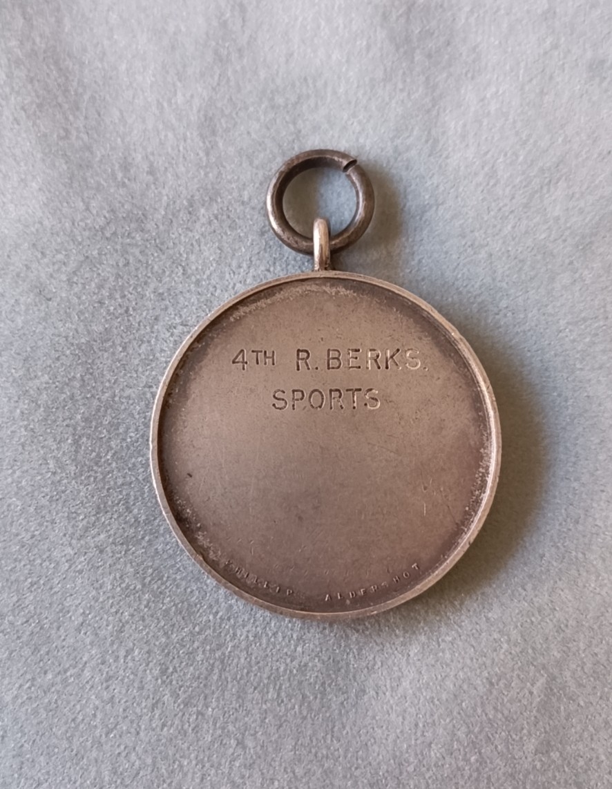 “China 中国”--英国皇家伯克郡团奖章专场 皇家伯克郡团 1935 年银章，32mm 实测