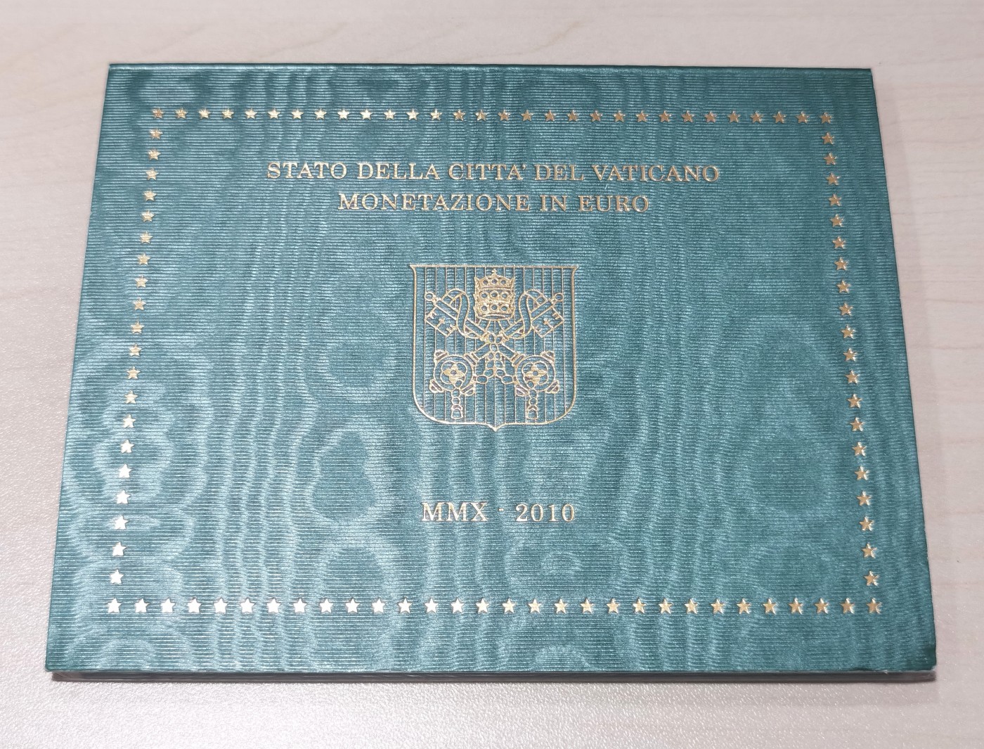 博洋堂世界钱币拍卖第037期（全场包邮） 梵蒂冈2010欧元套币8枚，克书120美金