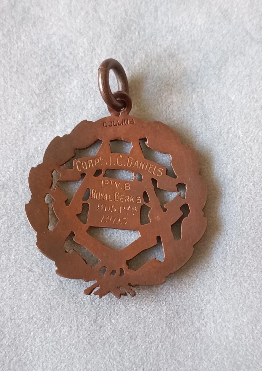 “China 中国”--英国皇家伯克郡团奖章专场 1903 年射击铜章，奖励 皇家伯克郡团士官