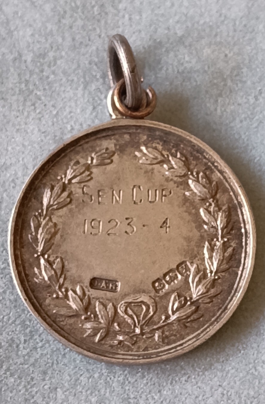 “China 中国”--英国皇家伯克郡团奖章专场 1924 年珐琅银章，26mm9.4g