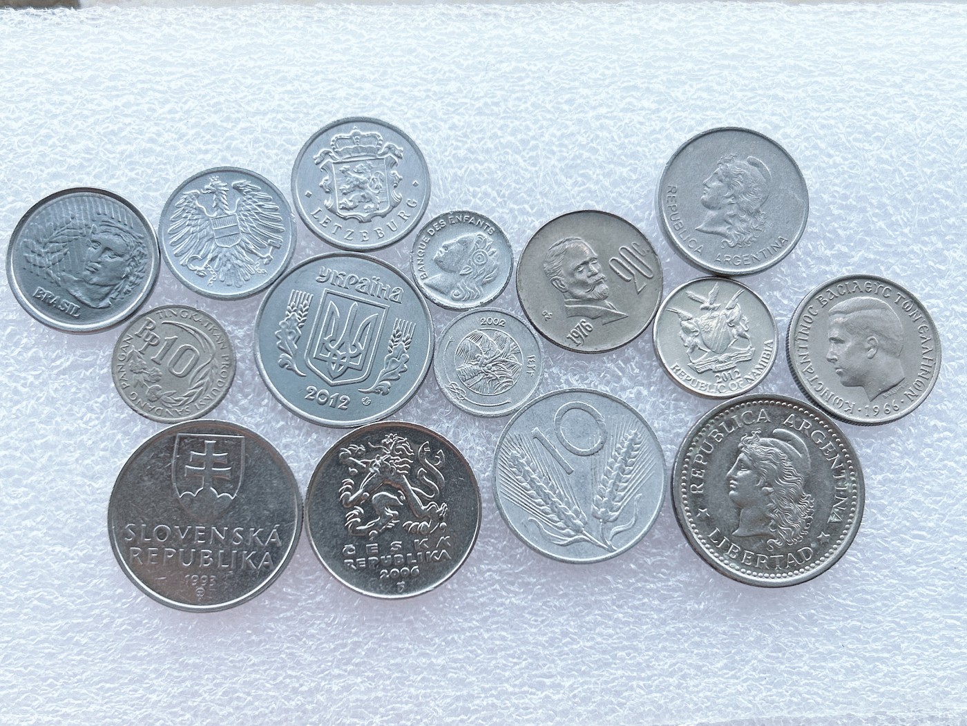 全场一元起拍 世界钱币散币场 第14期 散币一组15枚