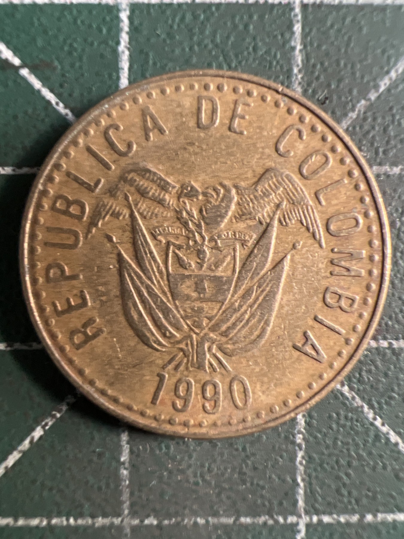 泡泡堂第372期  硬币专场 （无押金，捡漏，全场20包邮，偏远地区除外，接收代拍业务） 哥伦比亚20比索