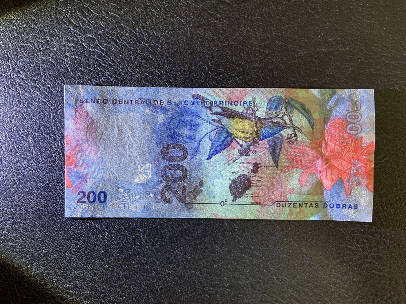 收藏联盟Quantum Auction 第279期拍卖  圣多美和普林西比2020年200多布拉 品相全新UNC 号码无4 AF首发冠