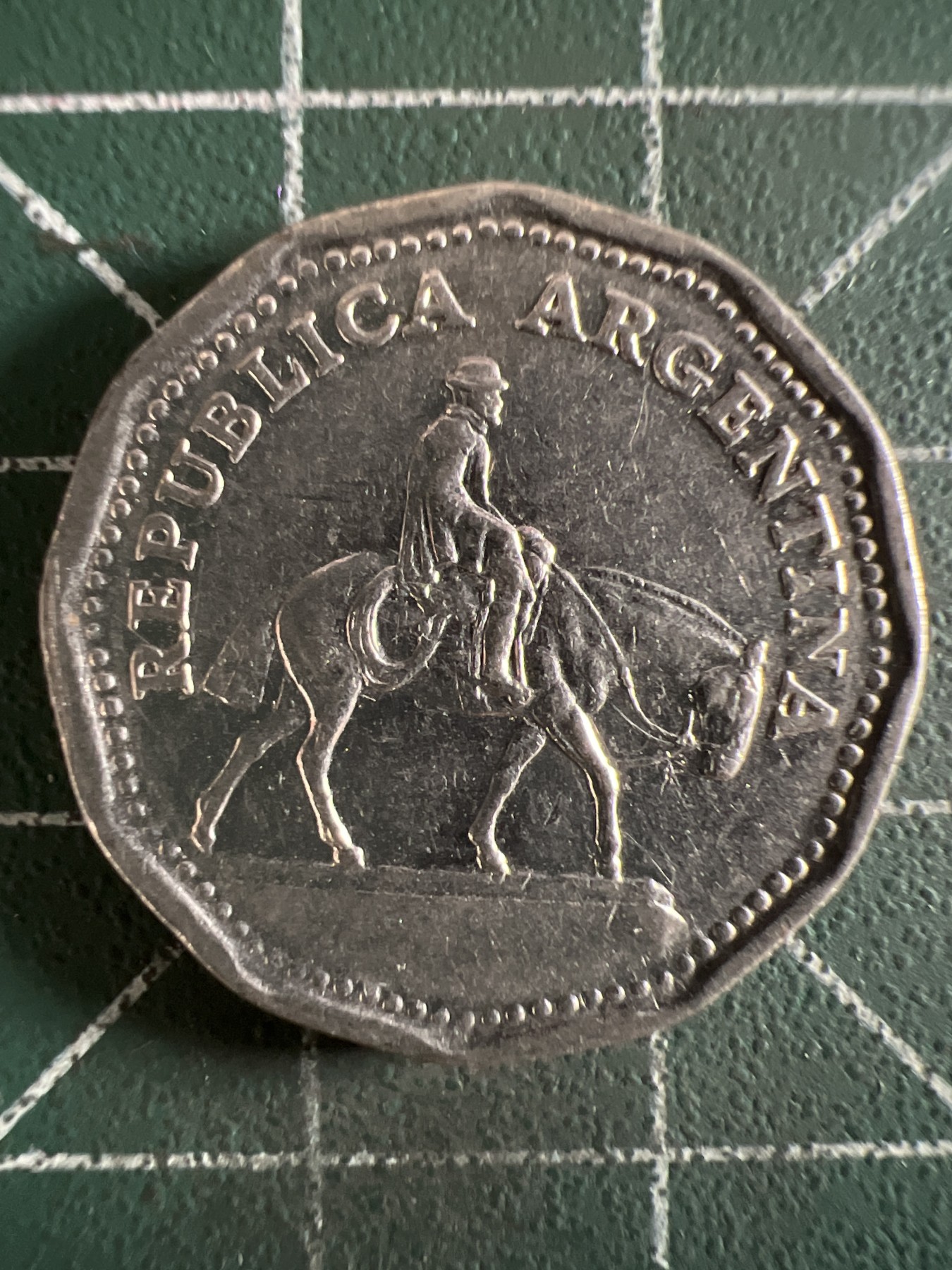 第385期 硬币专场 （无押金，捡漏，全场20包邮，偏远地区除外，接收代拍业务） 阿根廷10比索