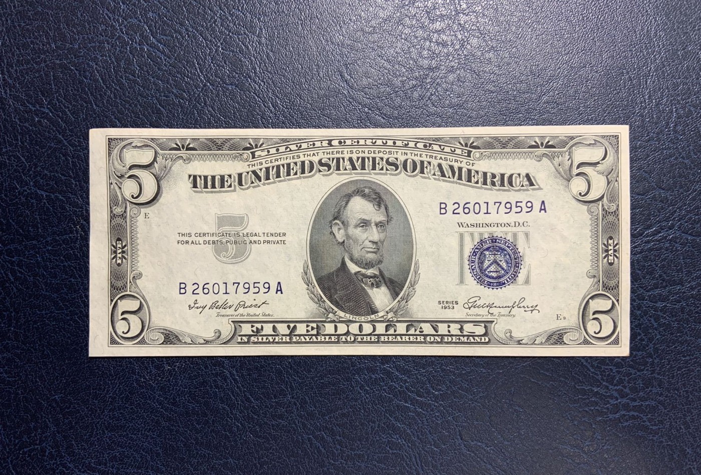 收藏联盟Quantum Auction 第279期拍卖  美国联邦1953年5美元银币券 品相UNC 号码无4 有半道横向的轻微点钞痕