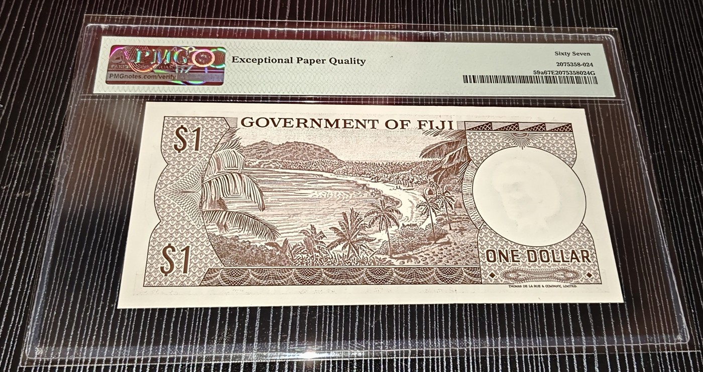 Chase Auction 第23期 - - 外钞、民国钞和人民币混合场！ 1969年斐济1元，戎装女王，PMG67！