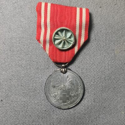 第七十五期八月第一拍 - 8.1.2日本红十字铝章