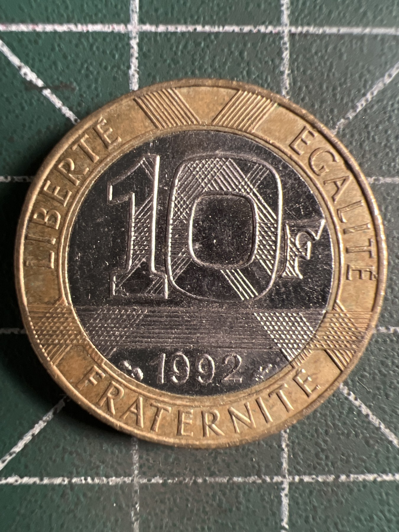 泡泡堂第372期  硬币专场 （无押金，捡漏，全场20包邮，偏远地区除外，接收代拍业务） 法国小飞人双色币