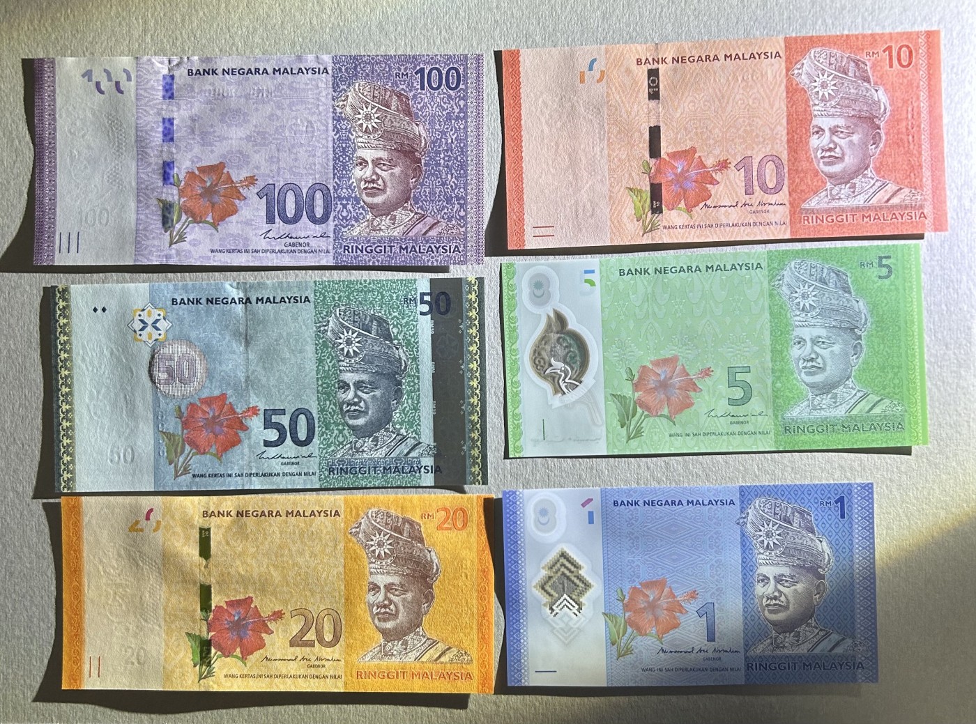 【丑猫】今晚七点【自动快拍】 马来尾2同全套unc