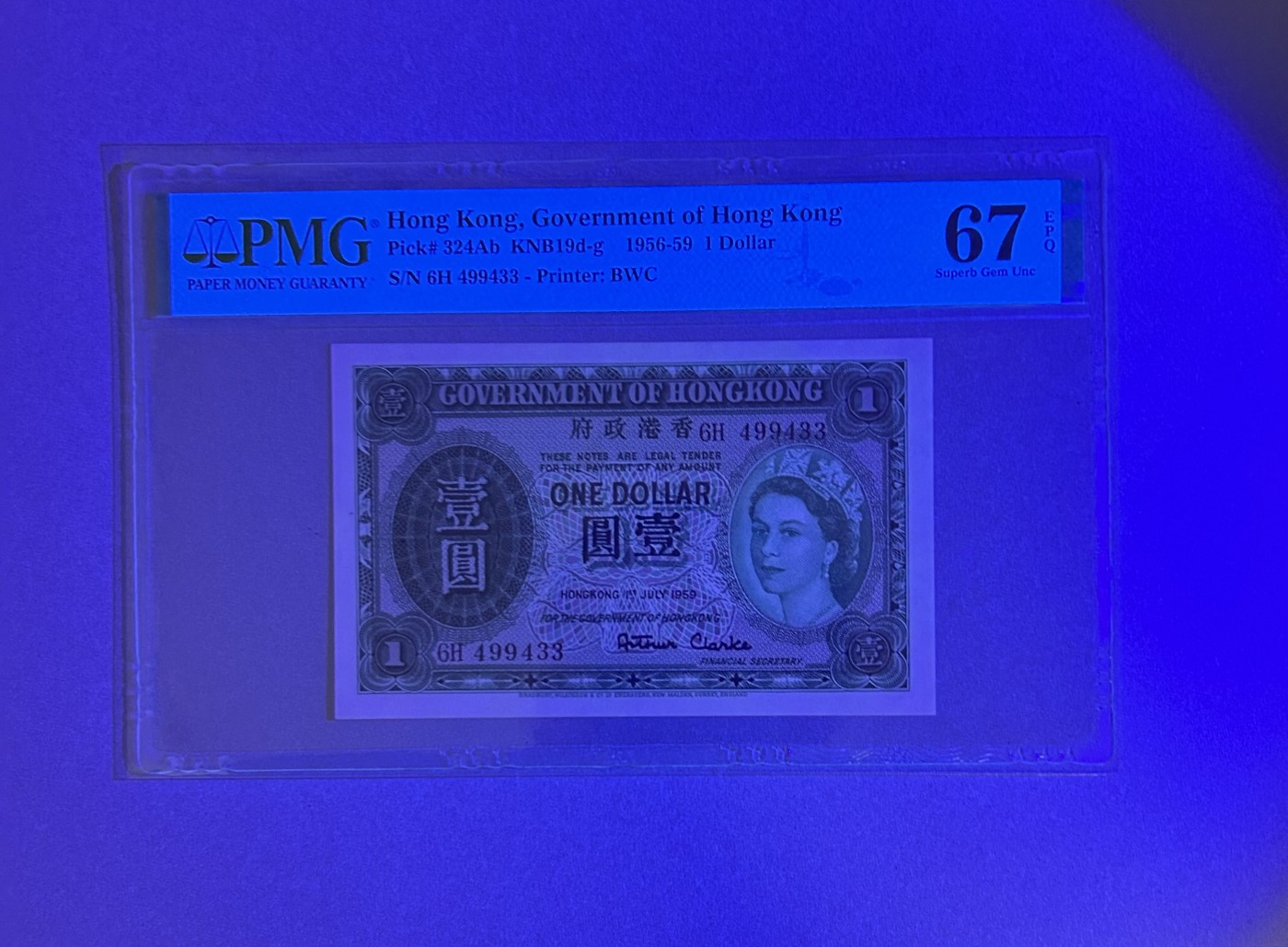 【丑猫】今晚七点【自动快拍】 香港政府壹圆女王