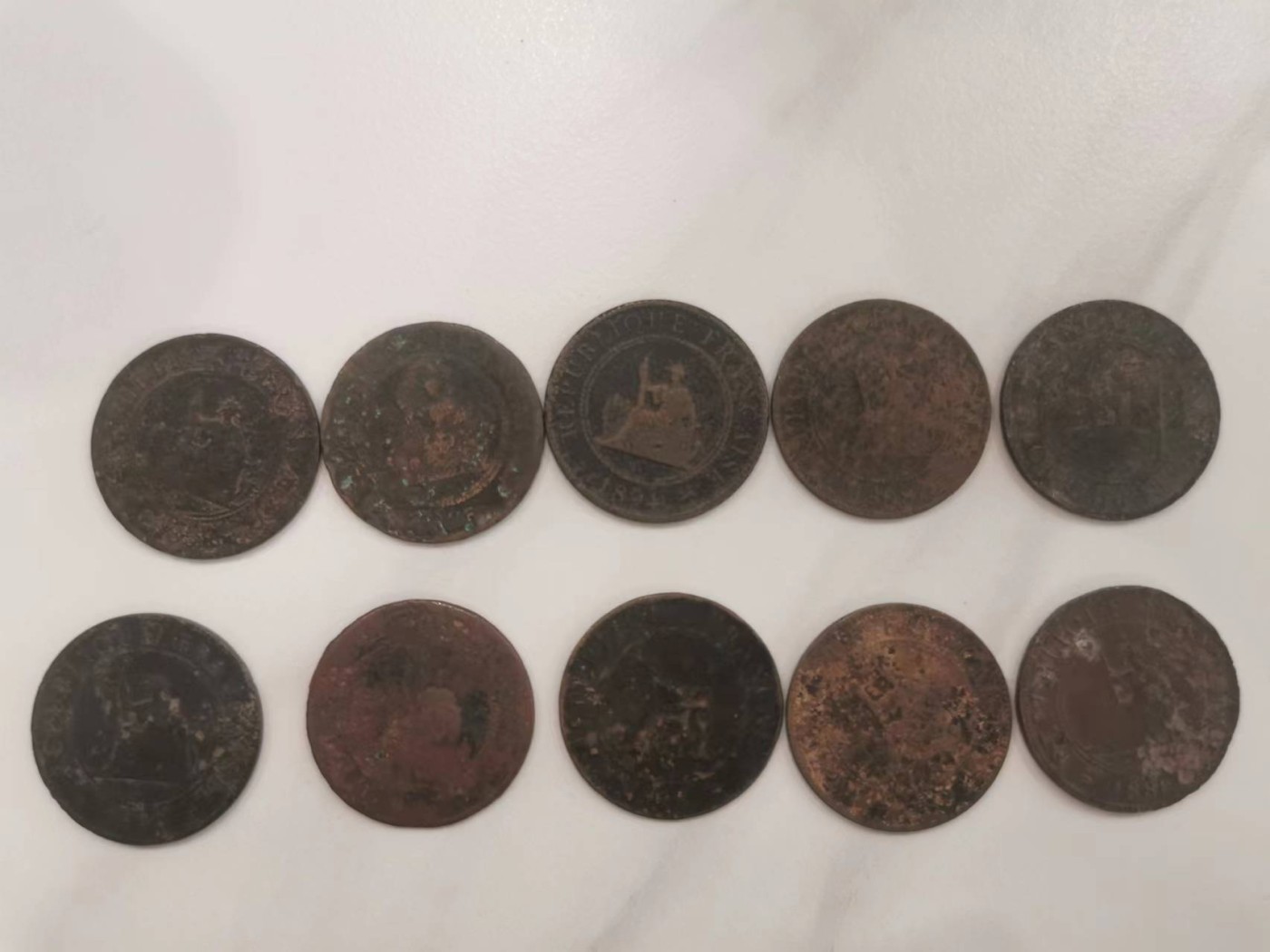 248.【鲸贝乐淘★两拍包邮】三字经·第“三光者，日月星”号拍卖 【越南🇻🇳★法属】百分之一汉字铜币，10枚女神坐像，流通品相如图