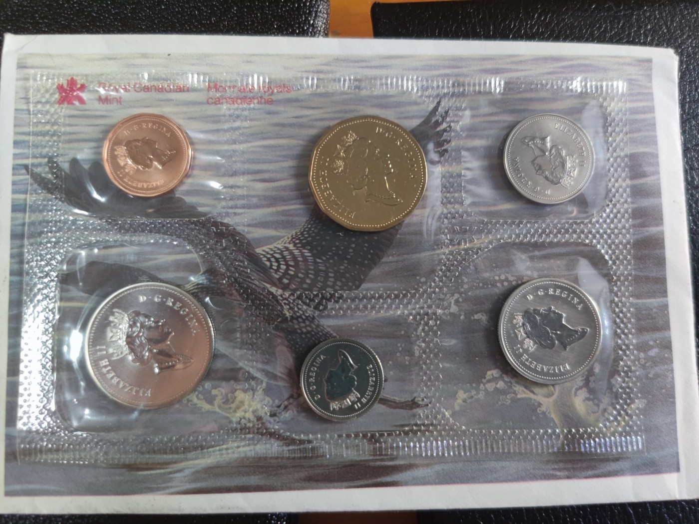 长老汇马年精选第十五场拍卖 1996加拿大潜鸟6枚套币原厂塑封装带外纸，总面值1.91加元，其中1996年1加元克书标价32美金