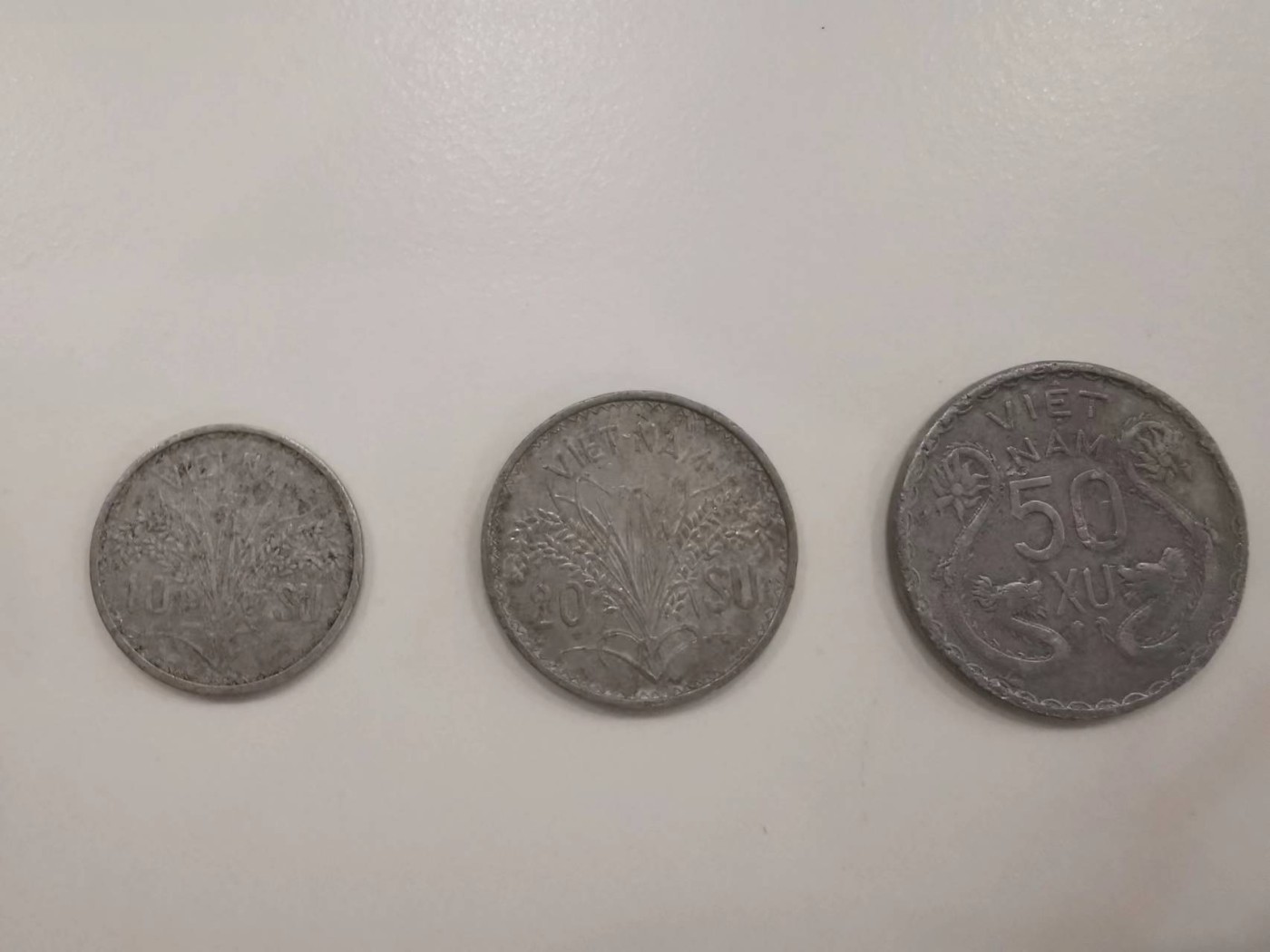 247.【鲸贝乐淘★两拍包邮】三字经·第“三才者，天地人”号拍卖 【越南🇻🇳】1953年3枚套币-10、20、50分-流通品如图，三美女头像