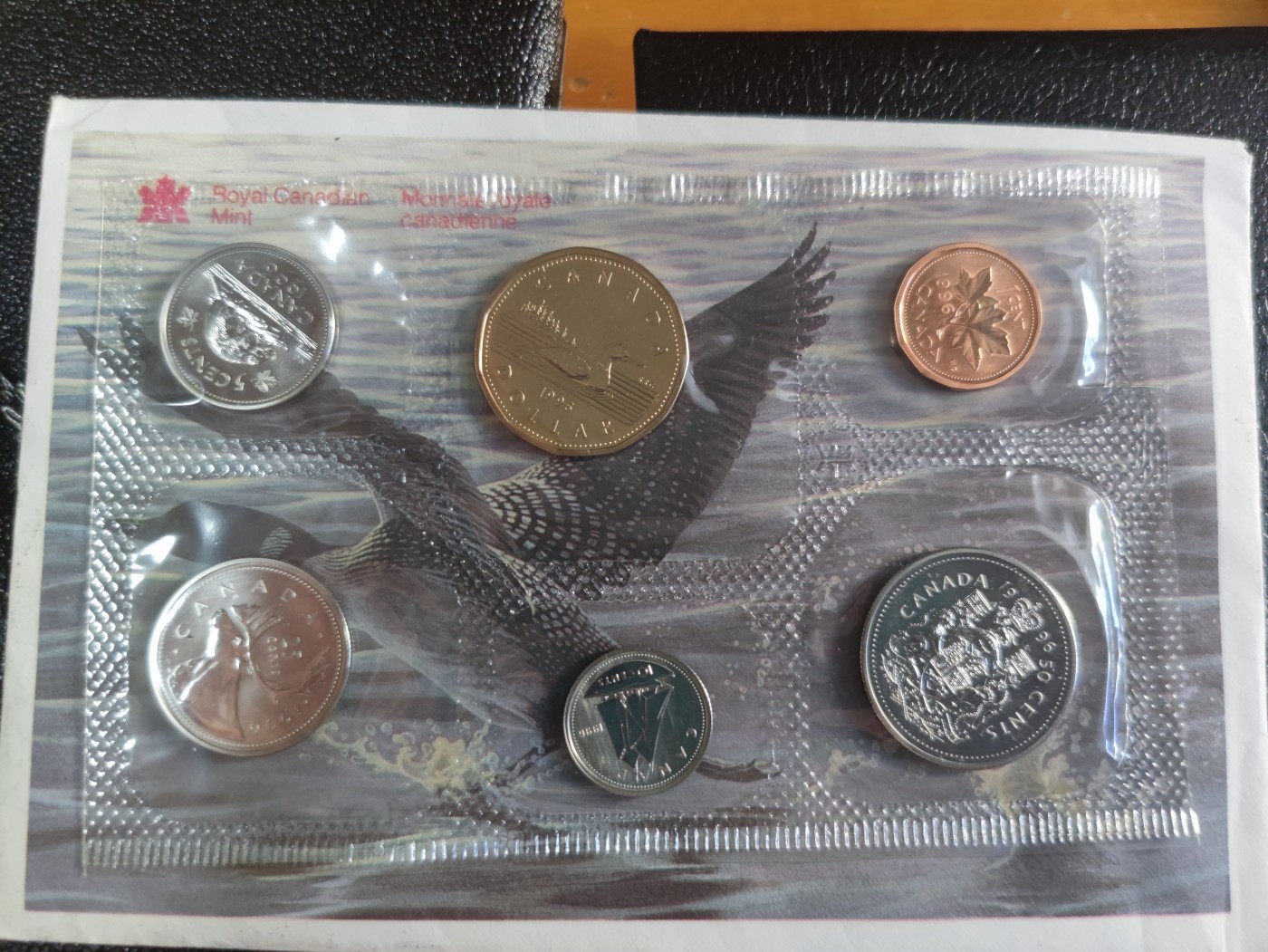 长老汇马年精选第十五场拍卖 1996加拿大潜鸟6枚套币原厂塑封装带外纸，总面值1.91加元，其中1996年1加元克书标价32美金