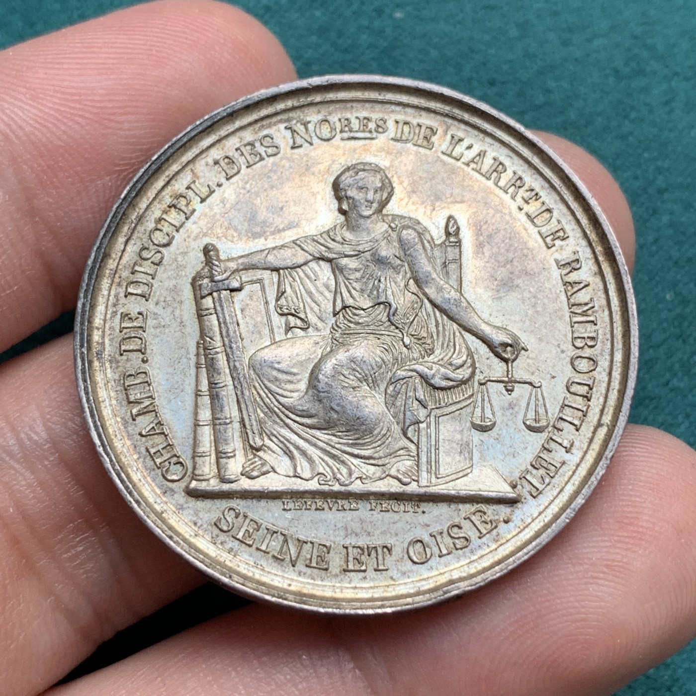 《竞宝斋》第187场-周日，周一 2场 (全场包邮) 法国 1845-1860 法律与习俗银质代币 16g  36.2mm 手指铭银标