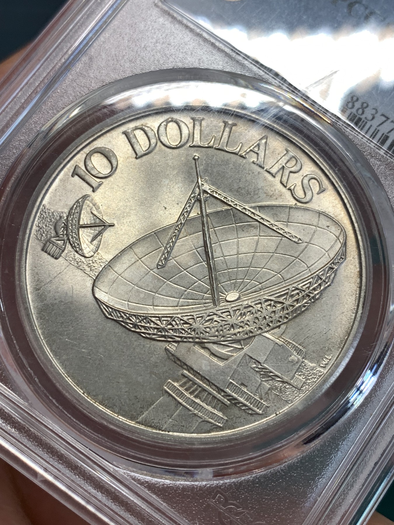 《竞宝斋》第187场-周日，周一 2场 (全场包邮) PCGS MS66 新加坡1979年卫星接收器/雷达10元大银币 高分 包浆好