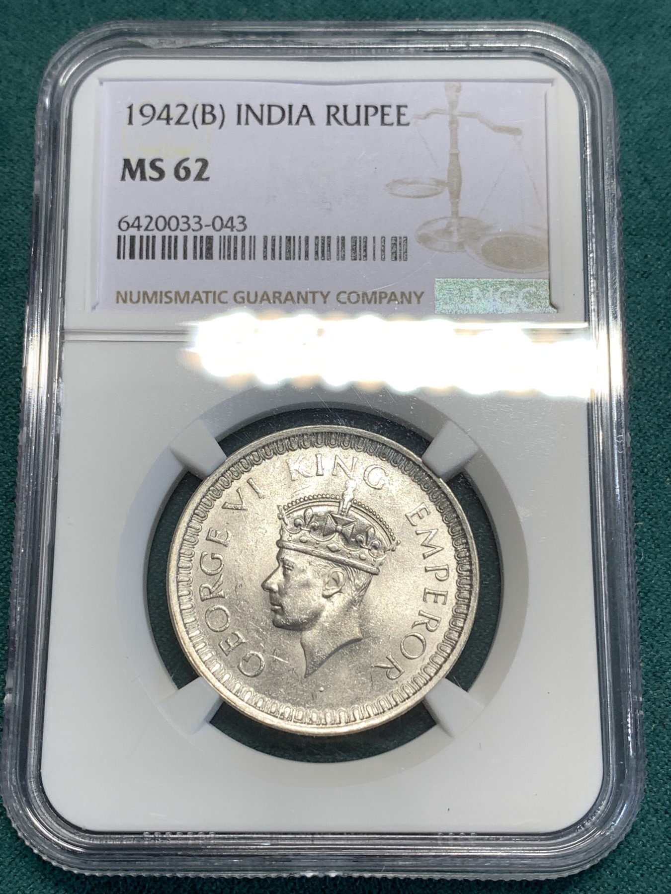 《竞宝斋》第187场-周日，周一 2场 (全场包邮) NGC-MS62 英属印度 少见1942年B版乔治六世一卢比银币，光度及佳 ，设计精美