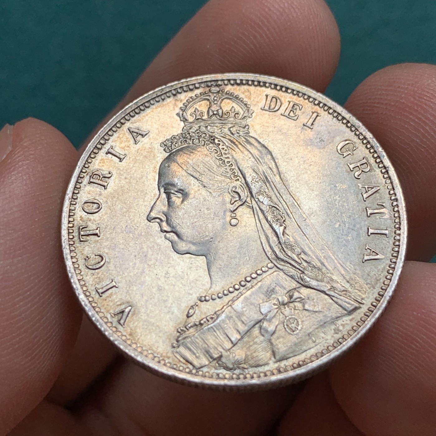 《竞宝斋》第187场-周日，周一 2场 (全场包邮) 1887 维多利亚半克朗银币 原光好品