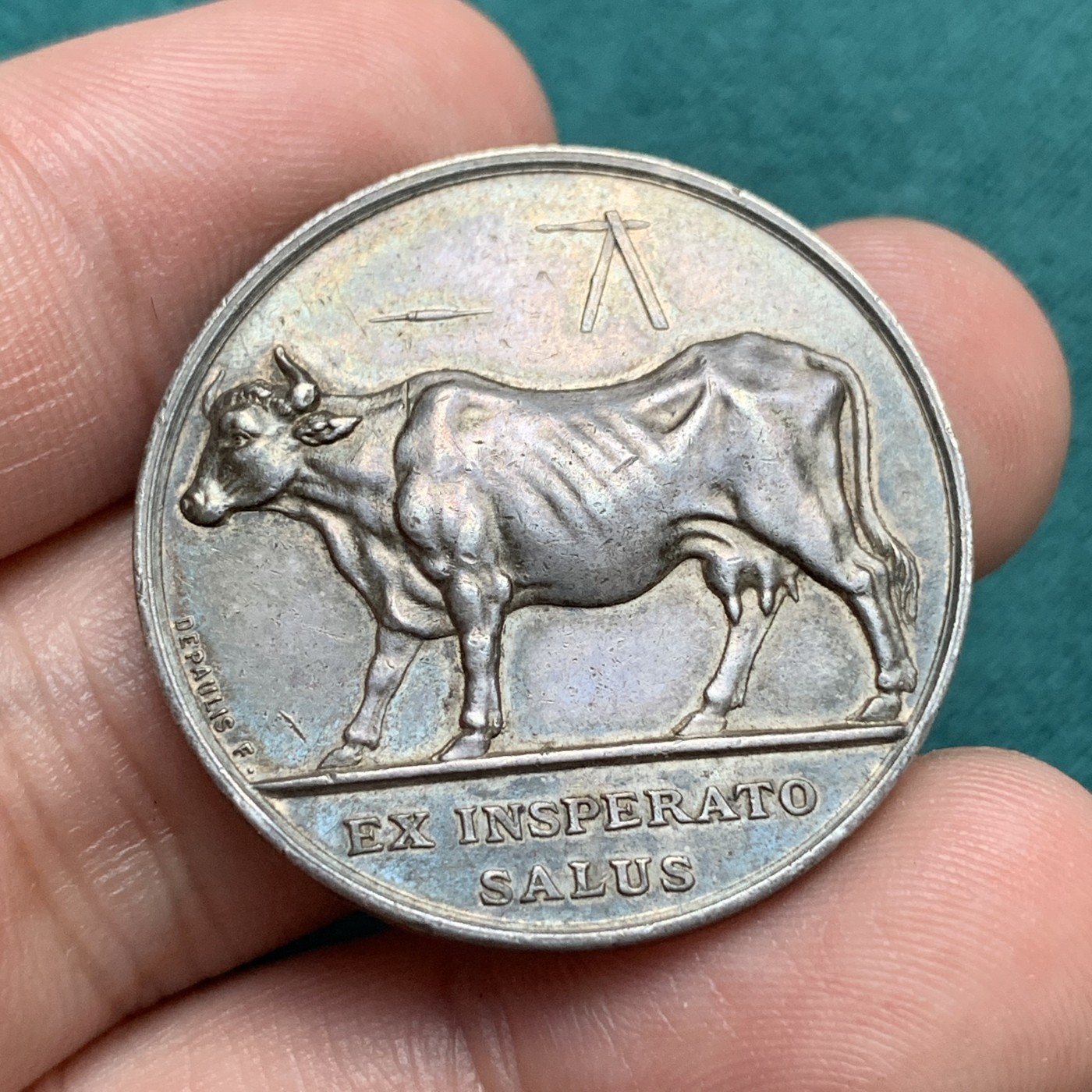 《竞宝斋》第187场-周日，周一 2场 (全场包邮) 1814年法国巴黎疫苗接种银质代用币 15.5g 32.5mm