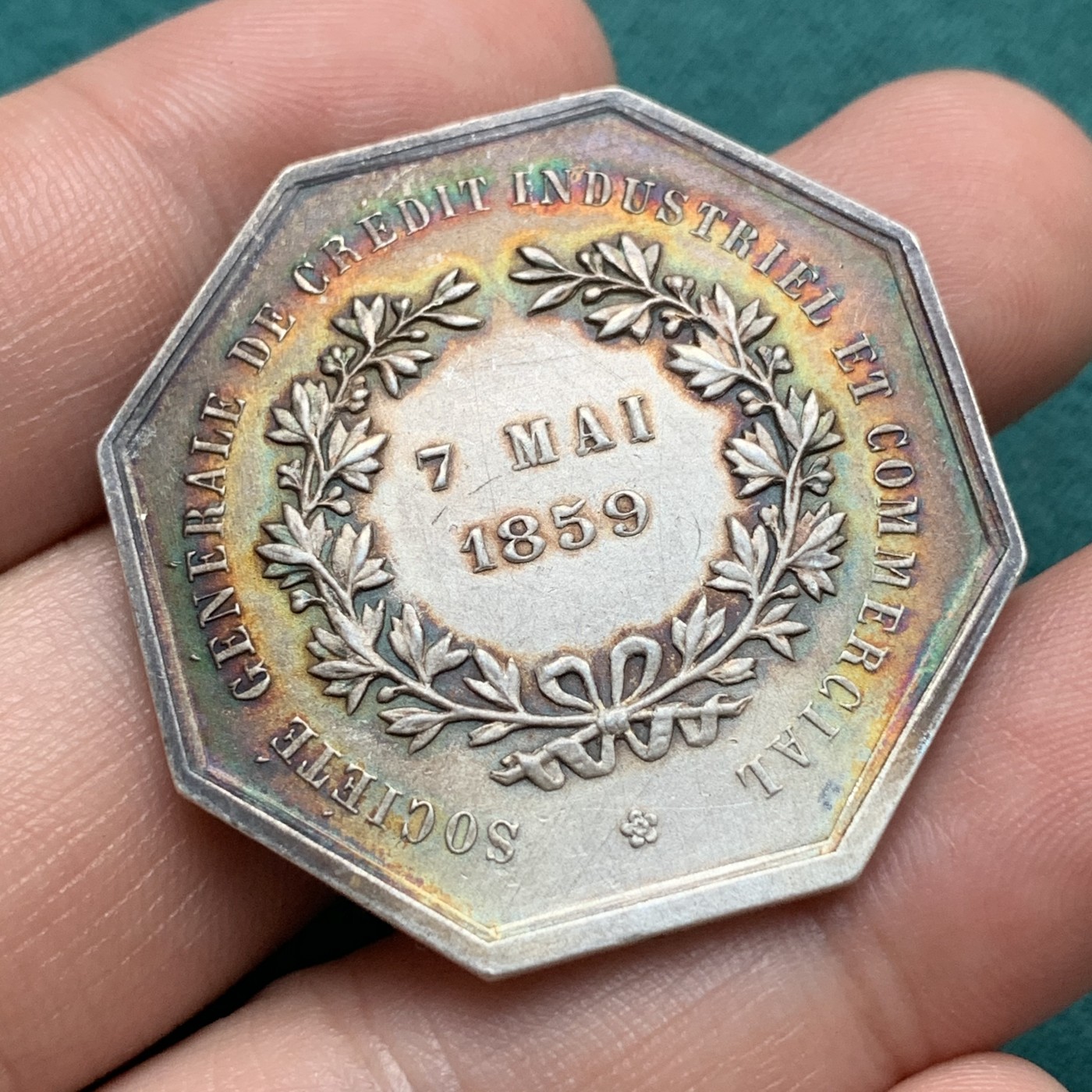 《竞宝斋》第187场-周日，周一 2场 (全场包邮) 法国1859年杰顿工商银行纪念八角银章，彩虹彩，21.6g 37mm 丰饶角Argent边铭