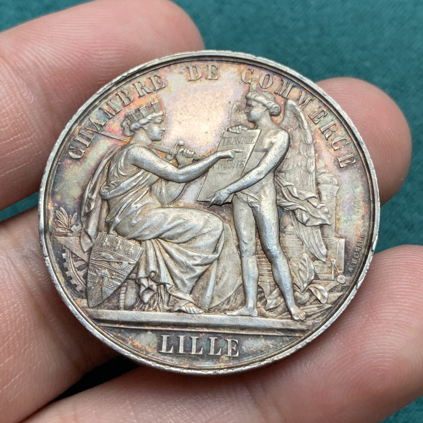 《竞宝斋》第187场-周日，周一 2场 (全场包邮) 法国1714年里尔商会纪念银章，女神天使，五彩好品，22.2g 36.8mm 丰饶角Argent边铭