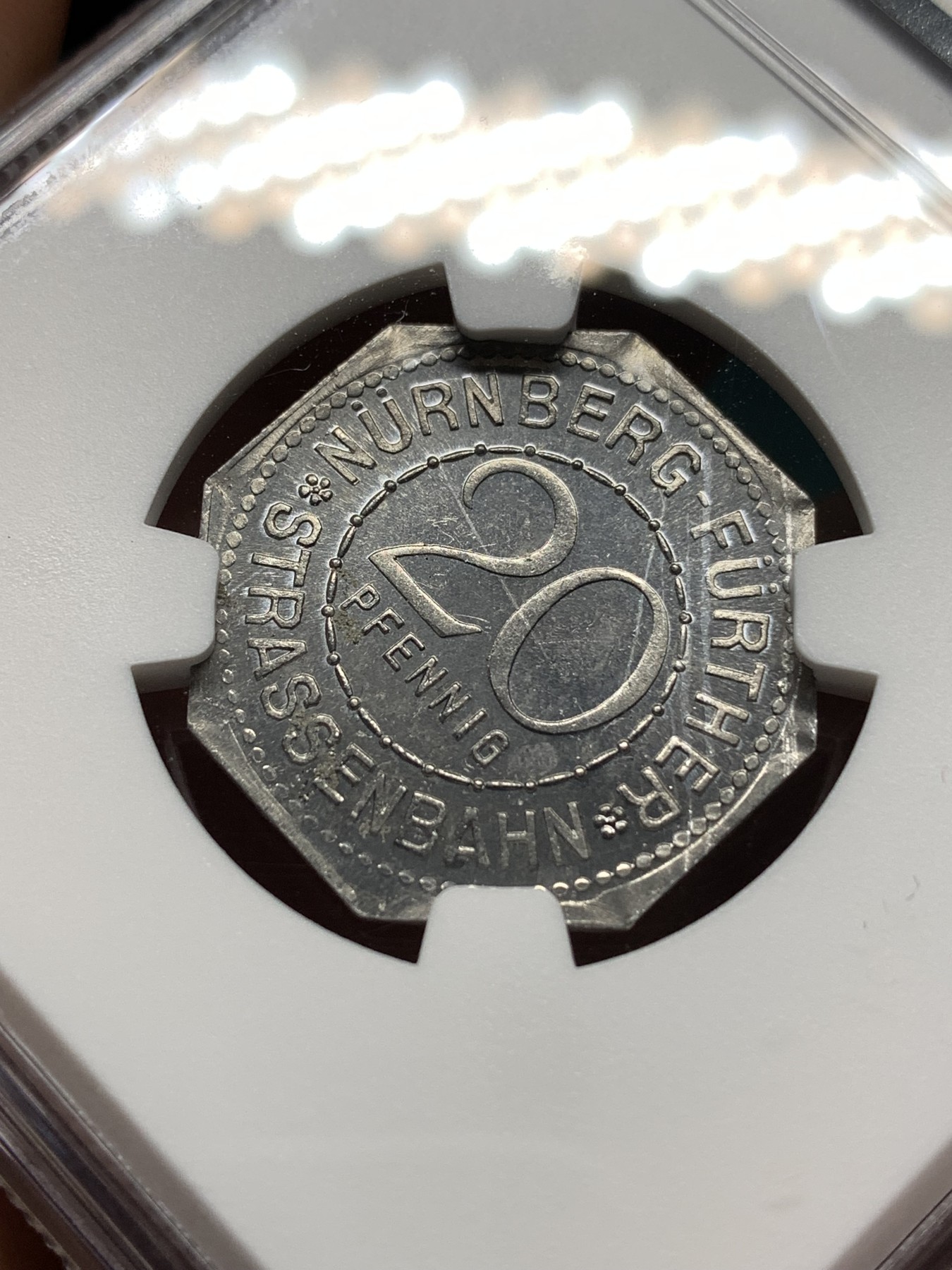 《竞宝斋》第187场-周日，周一 2场 (全场包邮) NGC MS62 德国1920纽伦堡紧急状态时期人像雕像20P代用币