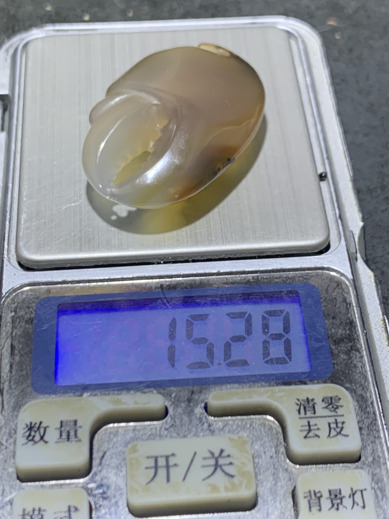 精美水墨纹高玉化海洋玉髓雕刻独霸一方吊坠一个，