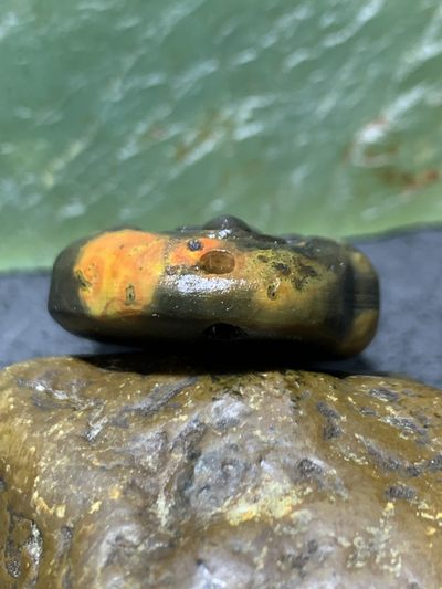 精美亚光冰飘天眼纹战国红玛瑙手工俏色巧雕无观音菩萨意境吊坠一个， 精美亚光冰飘天眼纹战国红玛瑙手工俏色巧雕无观音菩萨意境吊坠一个，