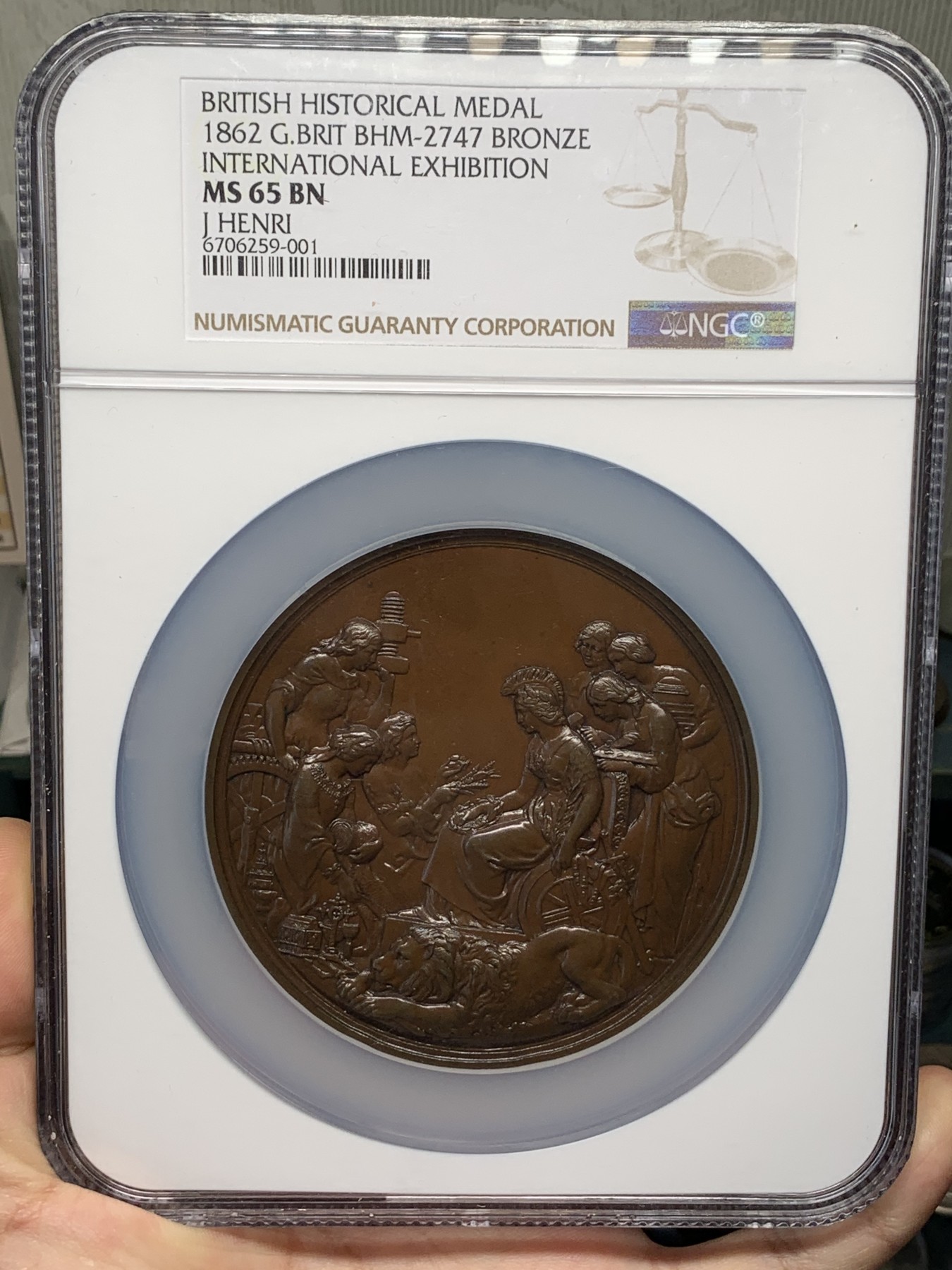 《竞宝斋》第187场-周日，周一 2场 (全场包邮) NGC MS65BN 英国 1862年 伦敦世博会大铜章，浮雕立体生动，英国历史章牌系列。附带原盒