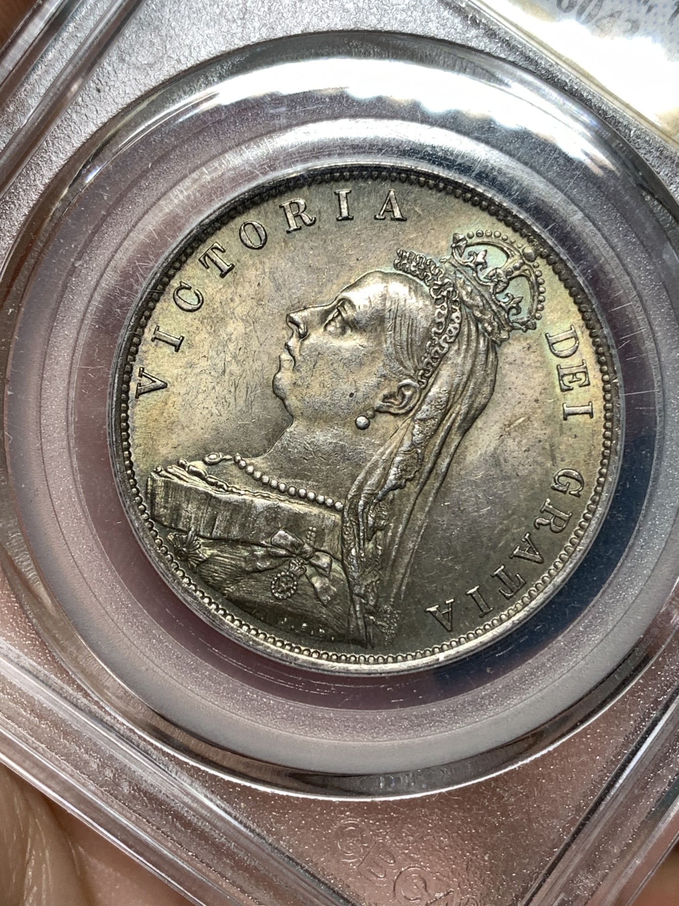 《竞宝斋》第187场-周日，周一 2场 (全场包邮) 公博 MS65 英国1887维多利亚高冠半克朗银币