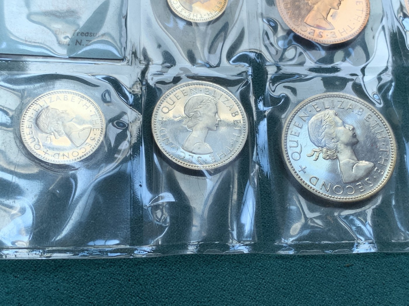 《竞宝斋》第187场-周日，周一 2场 (全场包邮) 新西兰 1965年 伊丽莎白二世 类精制套币