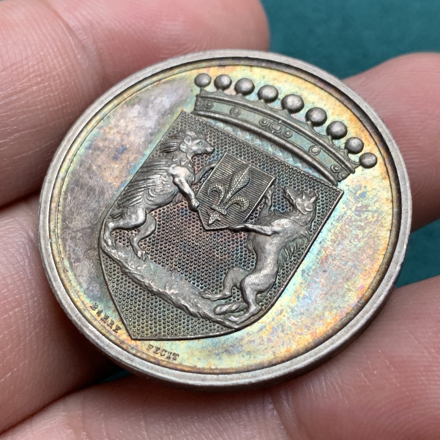 《竞宝斋》第187场-周日，周一 2场 (全场包邮) 法国布鲁瓦学院五彩银章 16.2g 33.5mm