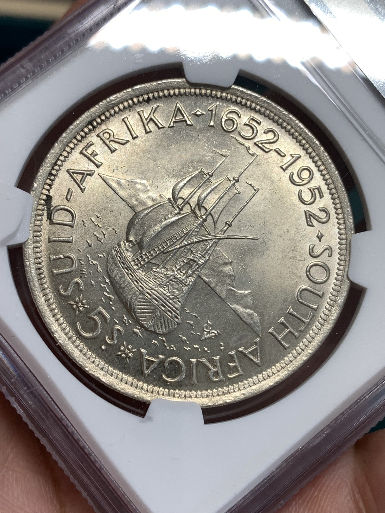 《竞宝斋》第187场-周日，周一 2场 (全场包邮) NGC MS63 南非乔治六世1952发现开普敦5先令纪念大银币