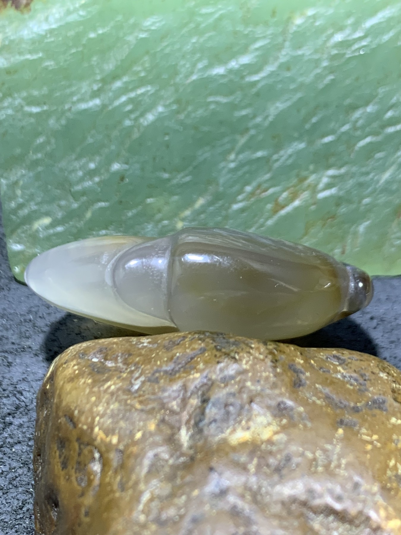 精美水墨纹高玉化海洋玉髓雕刻独霸一方吊坠一个，
