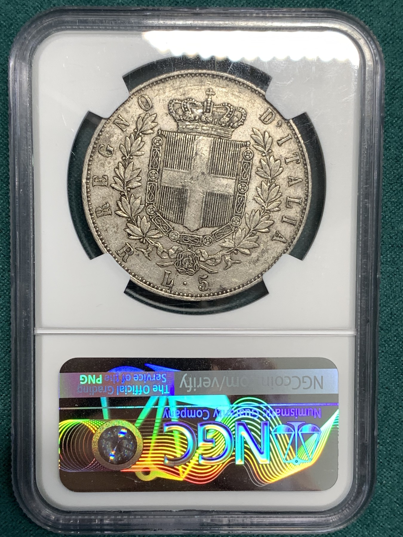 《竞宝斋》第187场-周日，周一 2场 (全场包邮) NGC XF45 意大利1876年伊曼纽尔二世5里拉大银币 原味老包浆 盒子左下角小磕