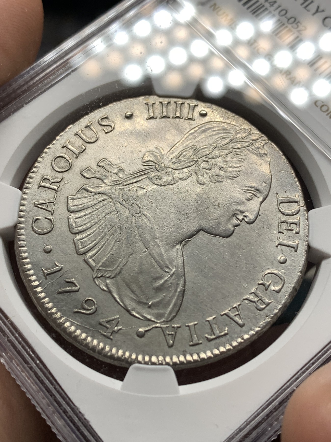 《竞宝斋》第187场-周日，周一 2场 (全场包邮) NGC UNC 秘鲁 1794年 卡四 8R 双柱大银币 打制非常好