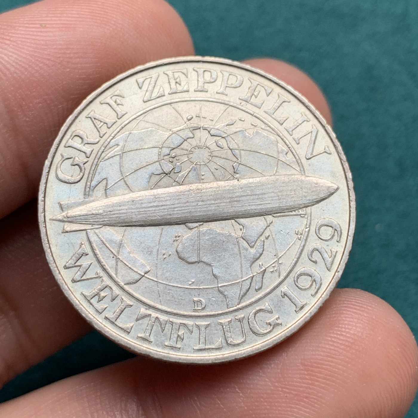 《竞宝斋》第187场-周日，周一 2场 (全场包邮) 德国1930年飞艇3马克银币  慕尼黑厂造  非常漂亮