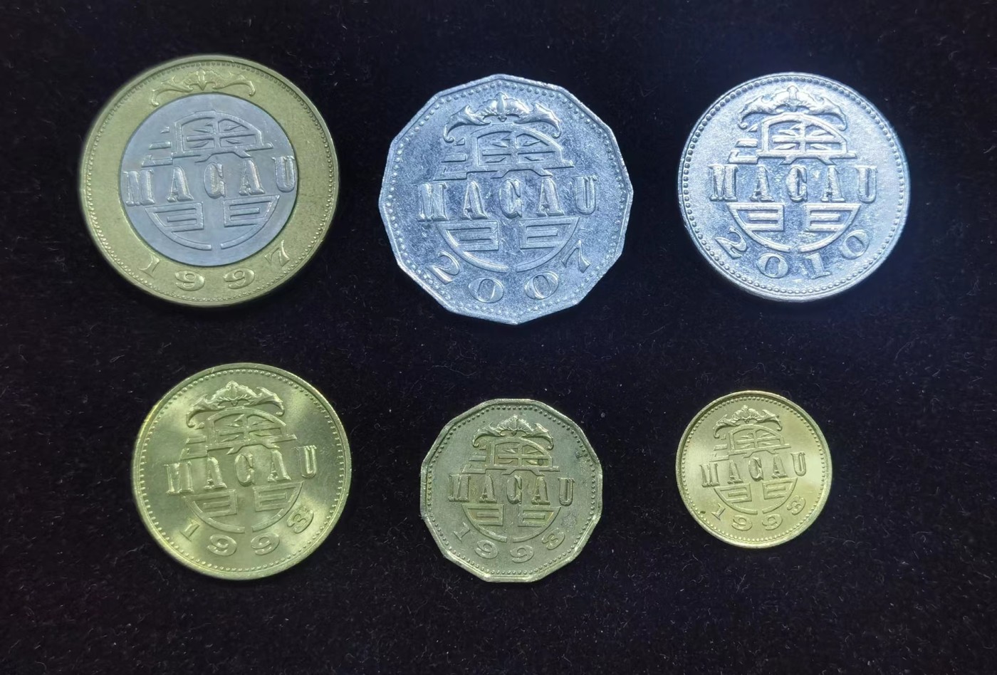 北京马甸外国币专卖微拍第106期，外国非贵金属纪念币，流通币专场，陆续上新，欢迎关注 澳门