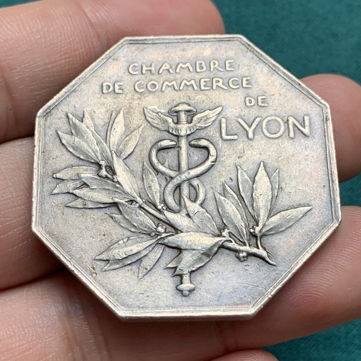 《竞宝斋》第187场-周日，周一 2场 (全场包邮) 法国O'roty罗蒂作品里昂商会八角银章 35.4g 41.6mm 大型丰饶角Argent边铭